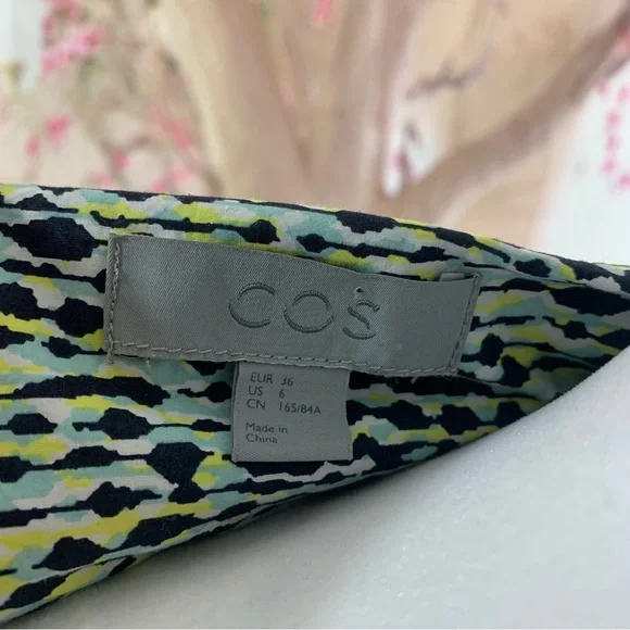 COS Geometric Print Tunic Dress - Picture 9 of 10